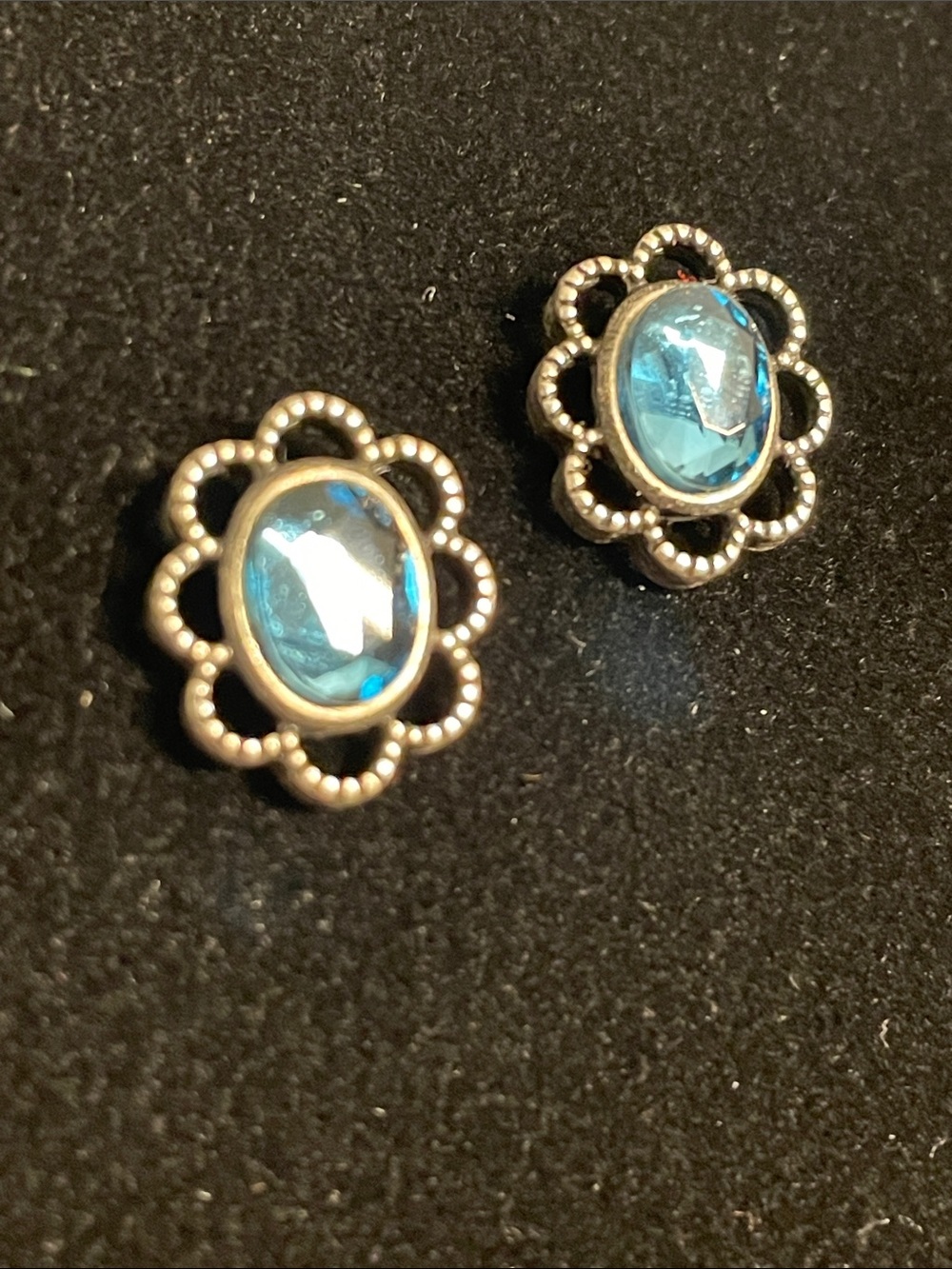 Sterling Silver Floral Blue Crystal Stud Earrings - Blue